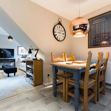 Hullidays》Marina Town House Apartamento Kingston upon Hull Exterior foto